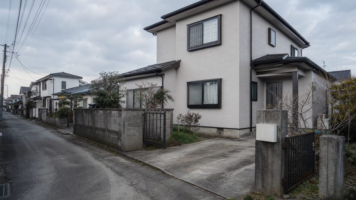 外壁の張り替えが終わった住宅の外観