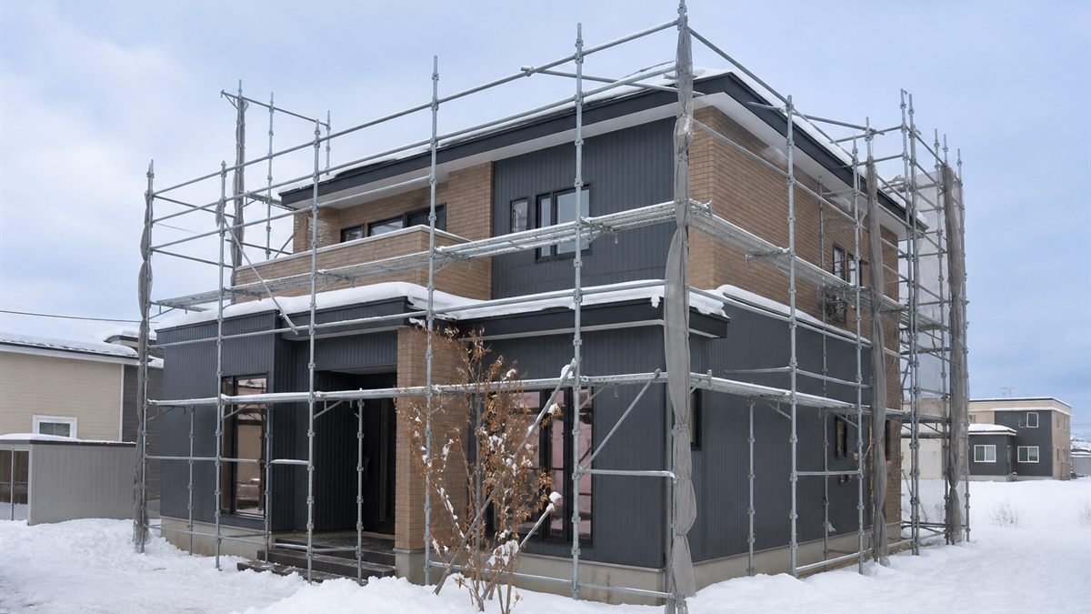 冬の住宅と工事